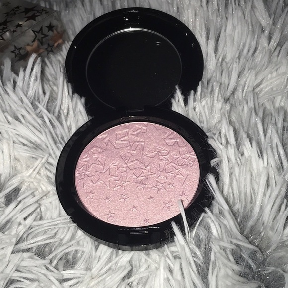 MAC Cosmetics Other - MAC Opalescent Powder Shooting Star highlight